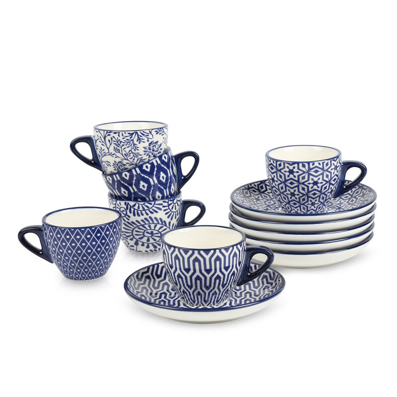 Tasse à café en céramique / porcelaine