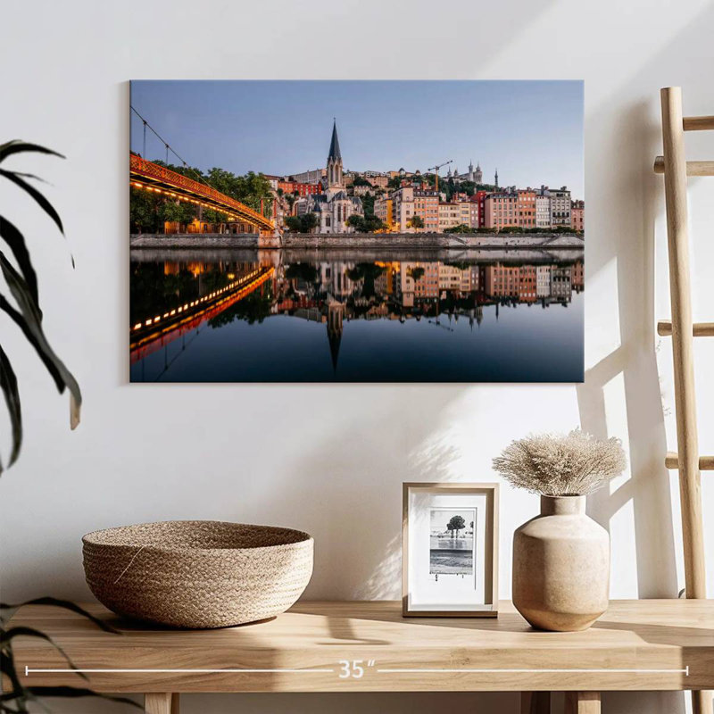 Sireci Lyon By Saone River