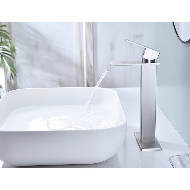 Robinet de salle de bain Waterfall, Nickel brossé