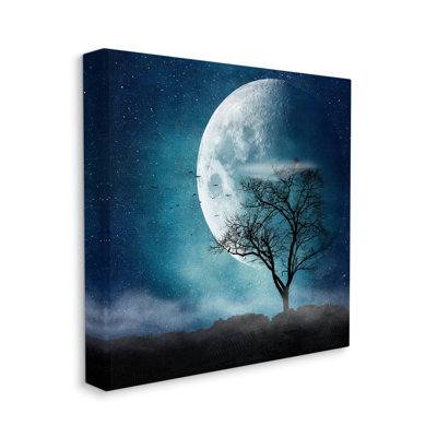 " Surreal Full Moon Tree Silhouette "