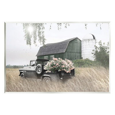 Art mural "Barn and Truck with Florals" par Lori Deiter