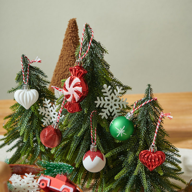 Ensemble de 24 ornements de Noël Miluhome, blanc et blanc, boules suspendues incassables de luxe assorties