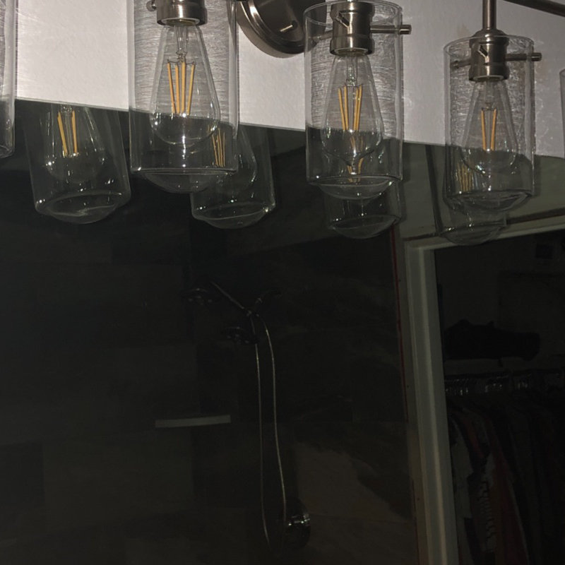 Customer review by Alyssa