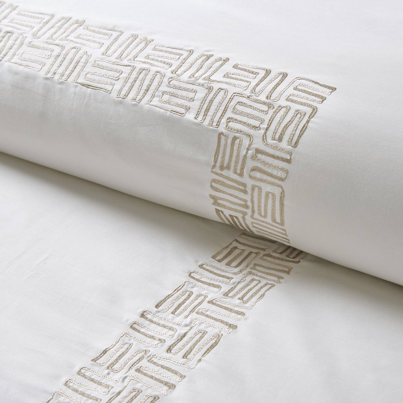 Nile 100% Cotton Sateen Embroidery 3-Piece King/Cal King Duvet Set, King/Cal King Duvet Cover + 2 King Shams