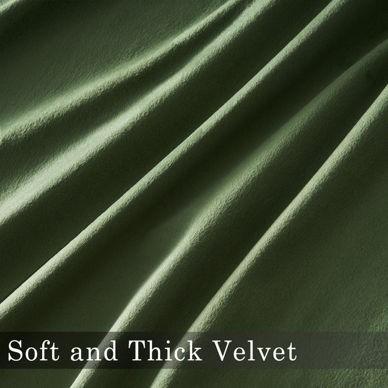 Alicea Velvet 100% Blackout Thermal Curtain Panel , 52" W x 84" L, Moss Green