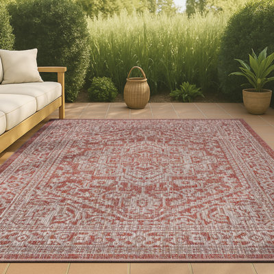 Moten Medallion Textured Weave Red/Taupe Indoor/Outdoor Rug