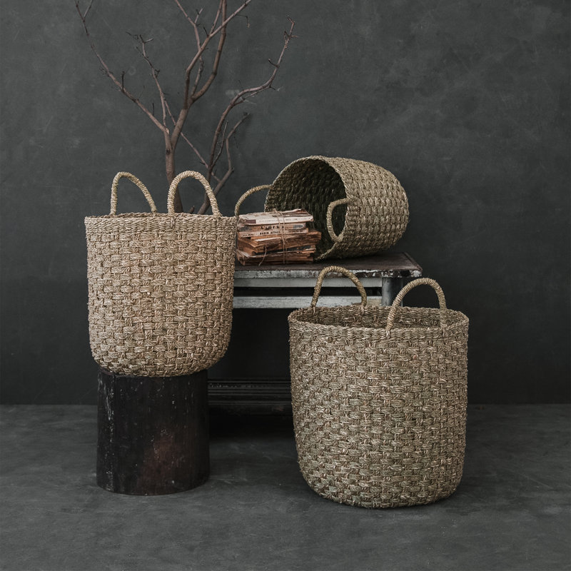 Panier en en rotin tissé