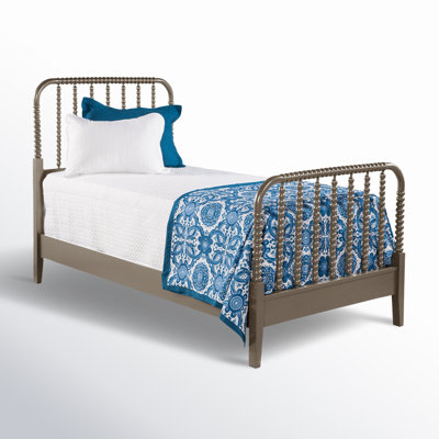 Lind Island Solid Wood Spindle Bed