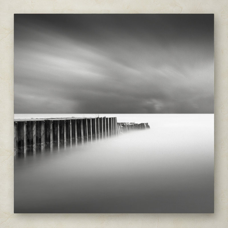 «Stormy» par Dave MacVicar - reproduction de photo sur toile tendue, H 14 po x l 14 po x P 2 po