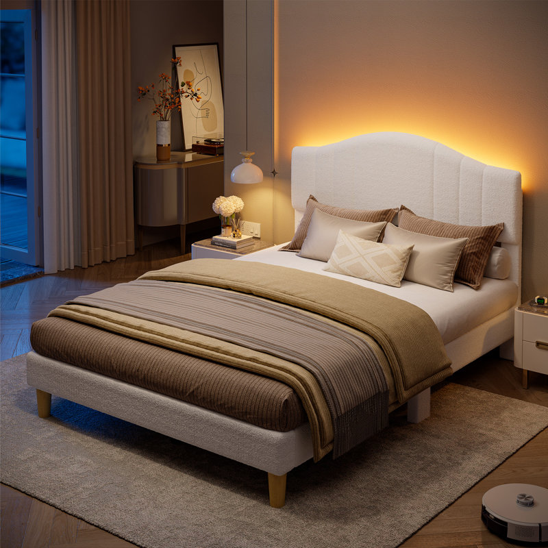 Structure de lit double tapissier en tissu pleine grandeur blanc avec lumière DEL et tête de lit réglable en hauteur, sans sommier tapissier