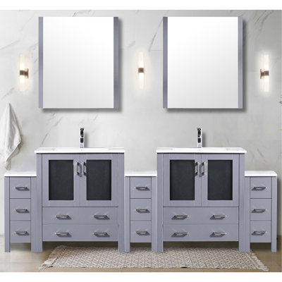 96 po Grand meuble-lavabo double gris foncé avec armoires latérales, comptoir en céramique blanche, structure en bois massif, fonction de fermeture en douceur, deux armoires intérieures et treize tiroirs pour un rangement généreux