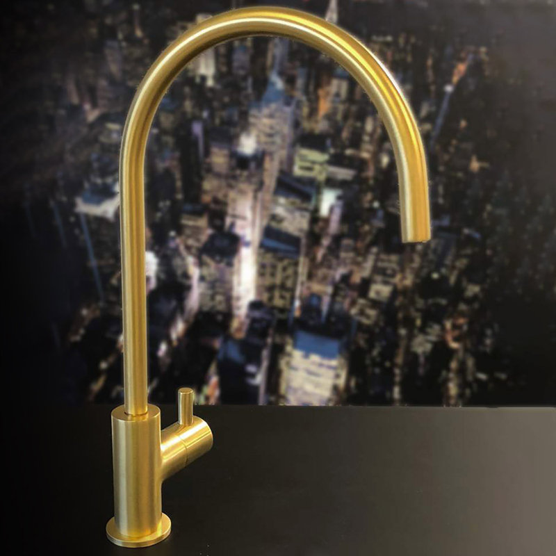 Single Handle Kitchen Faucet, Brushed Gold