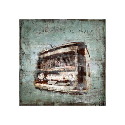 Zoey Riley " Vieux Poste De Radio " by Zoey Riley