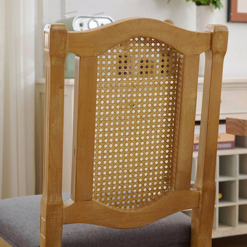 Chaise en bois massif à dossier en rotin, coussin en lin avec mousse haute résilience et ressorts en S