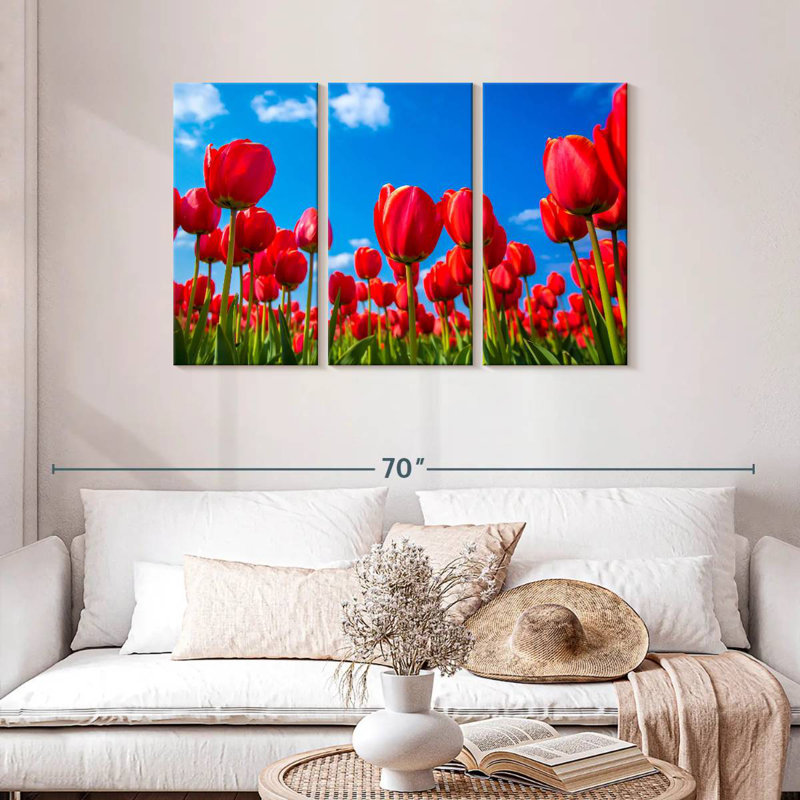 Harnek pré de tulipes rouges, H 28 po x l 45 po