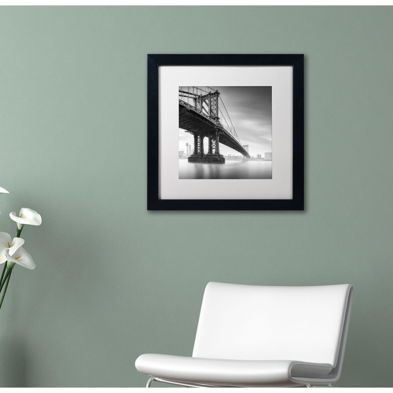 « manhattan bridge i » par moises perception, reproduction de photo encadrée, H 11 po x l 11 po, Blanc