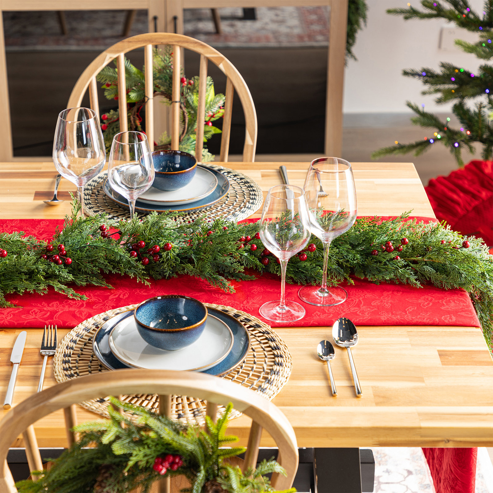 Lexianna 5" Berry Christmas Garland