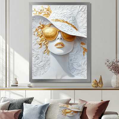 White And Gold Fashion Woman Portrait - Fashion Woman Canvas Print