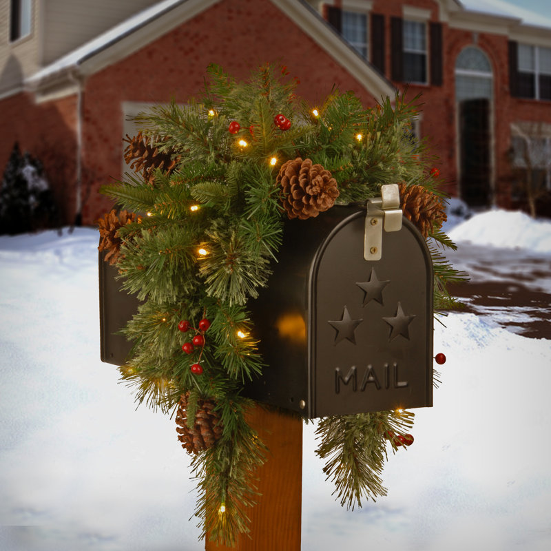 36 in. Colonial Mailbox Swag with LED Lights