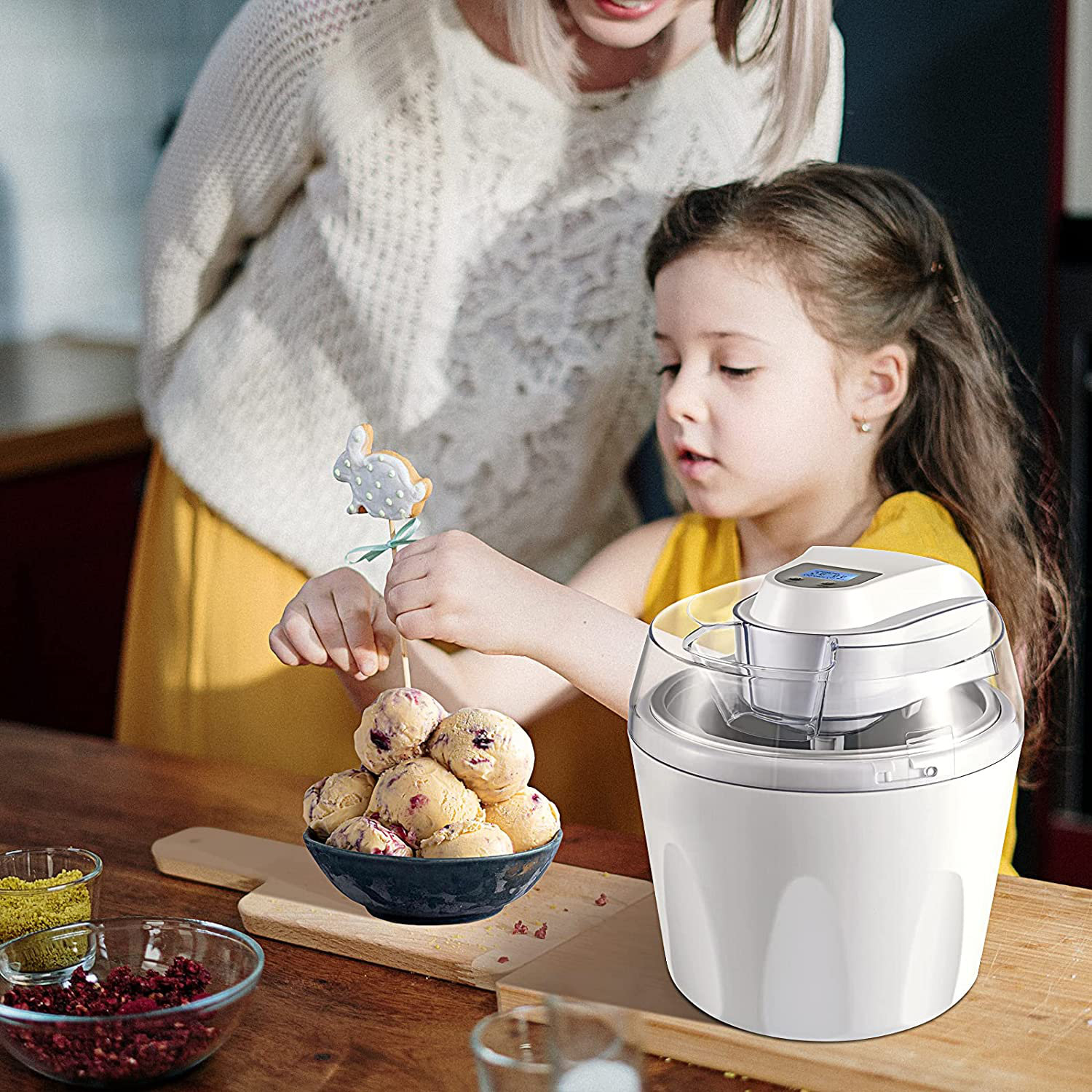 https://assets.wfcdn.com/im/16795802/compr-r85/2263/226333007/jummico-countertop-snow-cone-maker.jpg