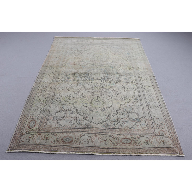 Tapis turc Boho chic et vert idéal pour un décor de salon mettant en vedette un design rétro de Kayseri