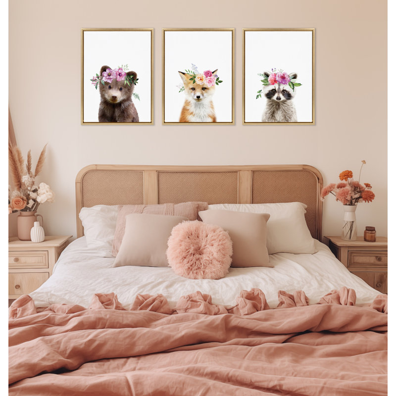 «Flower Crown Bear» par Amy Peterson, reproduction d'art sur toile encadrée