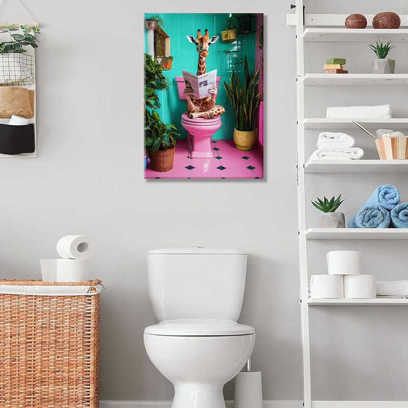 Drôle de girafe dans la salle de bain