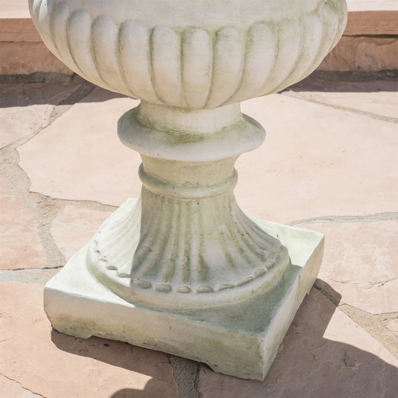 Geffrey Pot Planter, White Moss