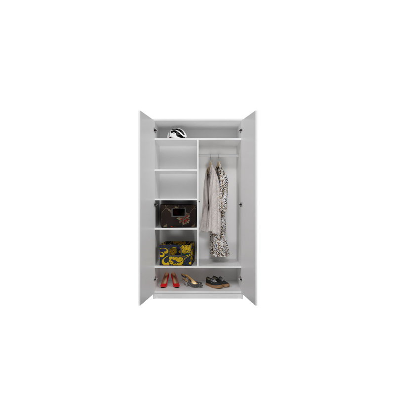 Bryttnee Matt Wardrobe