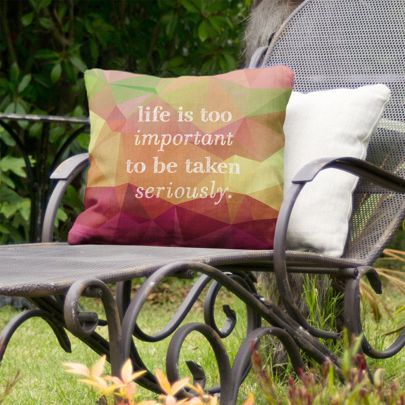 Coussin décoratif intérieur / extérieur Life and Levity, 18 po x 18 po, Pyrite arc-en-ciel