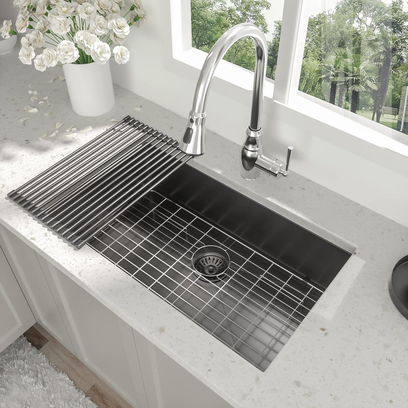 33" L x 19" W Undermount Single Bowl Stainless Steel Kitchen Sink, 33" L x 19" W