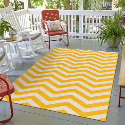Tapis intérieur / extérieur rond 4 pi 1 po en polypropylène tissé à la machine