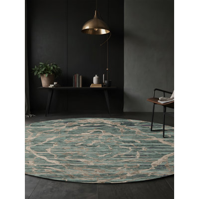 Tapis brun soyeux et moelleux