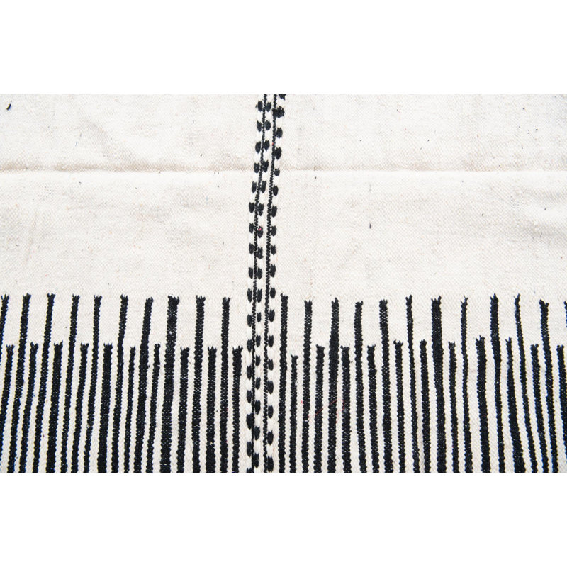 Tapis noir et blanc Oliver