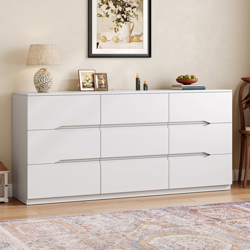 Commode pour la chambre à coucher avec 9 tiroirs, commode de 60 po pour le rangement et l'organisation, armoires de rangement modernes et commode pour le salon, le placard, le couloir, l'entrée, le bureau, blanc