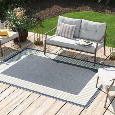 Garrettsville Indoor / Outdoor Rug