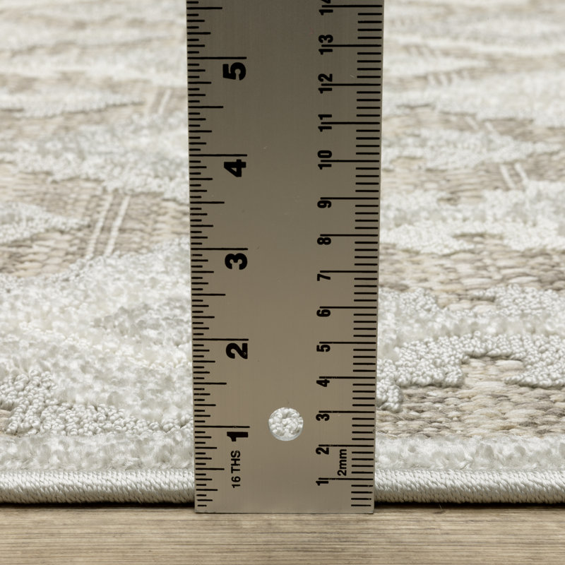 Tapis beige / gris Krishi Global Medallions, Tapis de couloir 2 pi 3 po x 7 pi 7 po