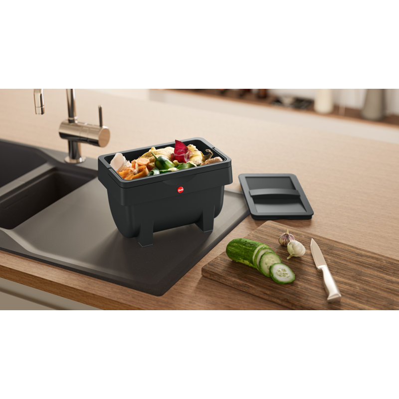 Plastic Rubbish Bin - 4L
