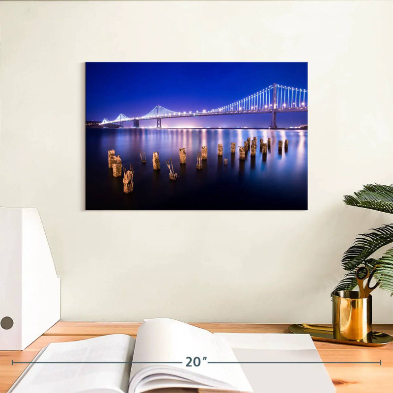Luminous Bay Bridge, H 8 po x l 12 po