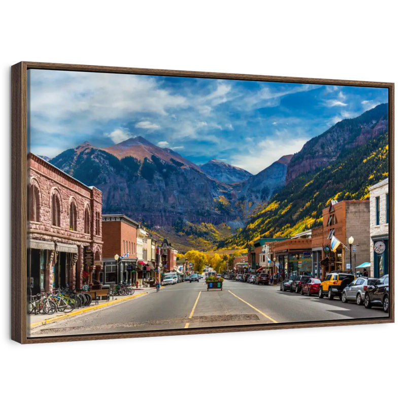 Petite ville de Telluride, 46 po x 31 po, Cadre flottant noyer