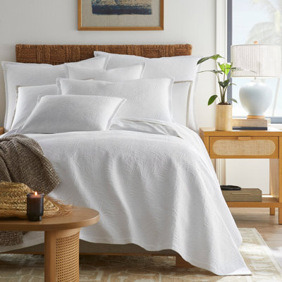 Caribbean Matelassé Coverlet Cotton