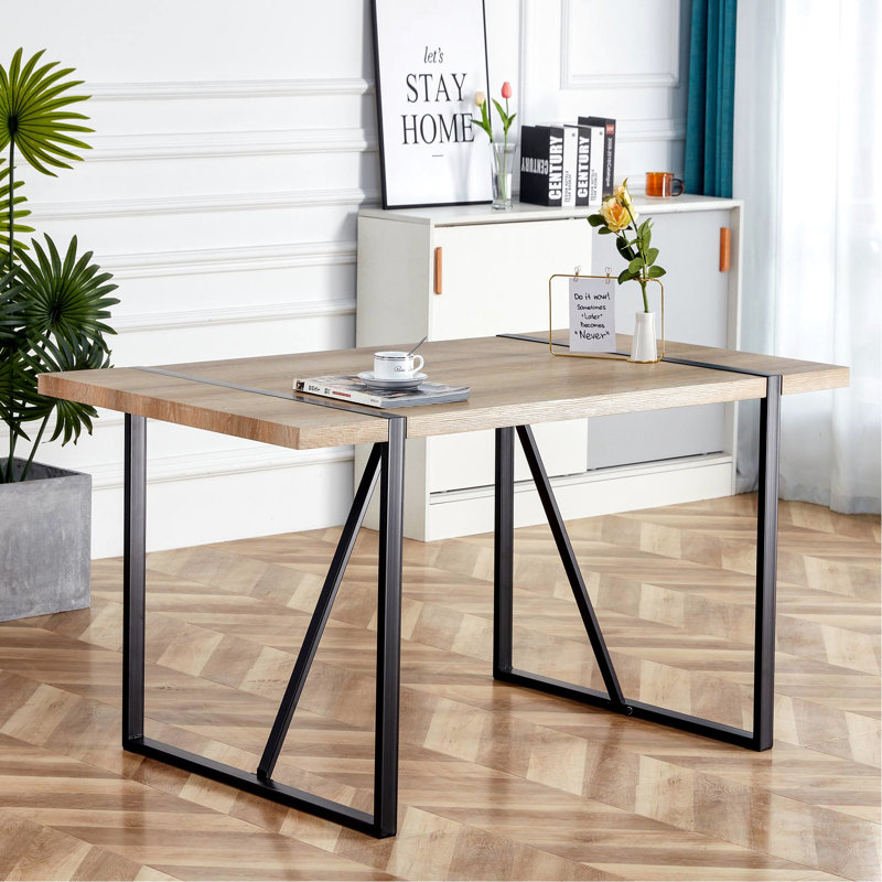 Table de salle à manger rectangulaire rustique 55,1 "x 31,4" x 29,9 "pour 4-6, table en bois d'ingénierie de 1,5" d'épaisseur avec pieds en métal noir, convient à la cuisine et à la pièce 6 personnes, 55,1 "x 31,4" x 29,9 ", cadre vivant