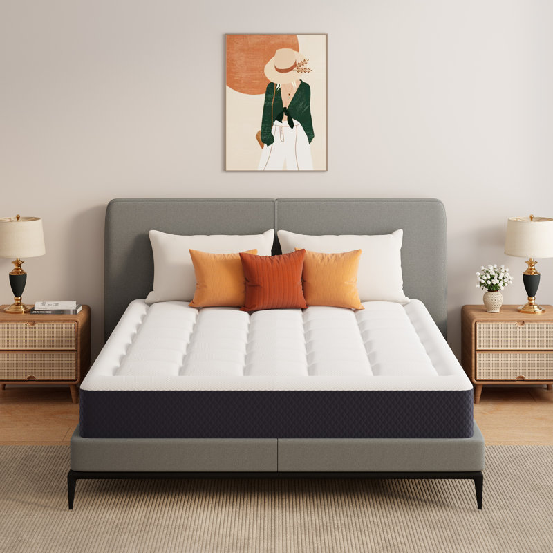 Matelas en mousse viscoélastique 10 po - Soulagement de la pression et isolement des mouvements, Grand lit