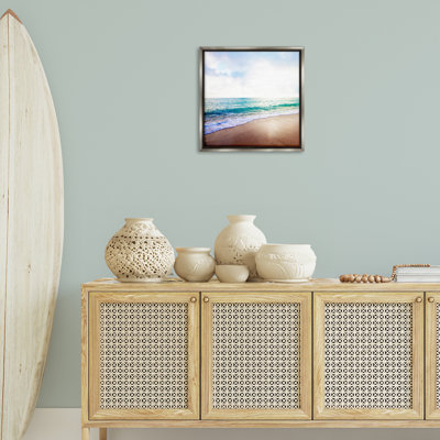 «Sun Shining over Beach», art mural encadré par Susan Bryant