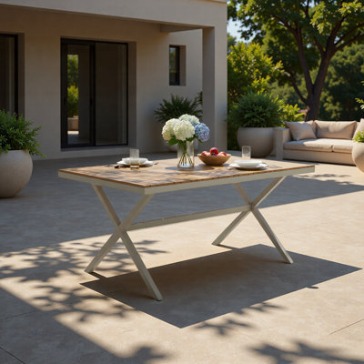 Table de salle à manger extérieure en teck avec cadre en acier, table de patio rectangulaire de 55,12 po avec pieds en forme de X, résistante aux intempéries pour la cour, le jardin, la terrasse et la piscine