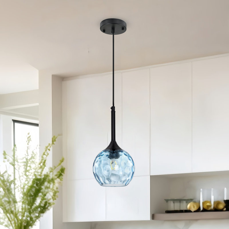 Luminaire suspendu noir mat 1 lumière sur îlot avec abat-jour en verre martelé transparent, Bleu