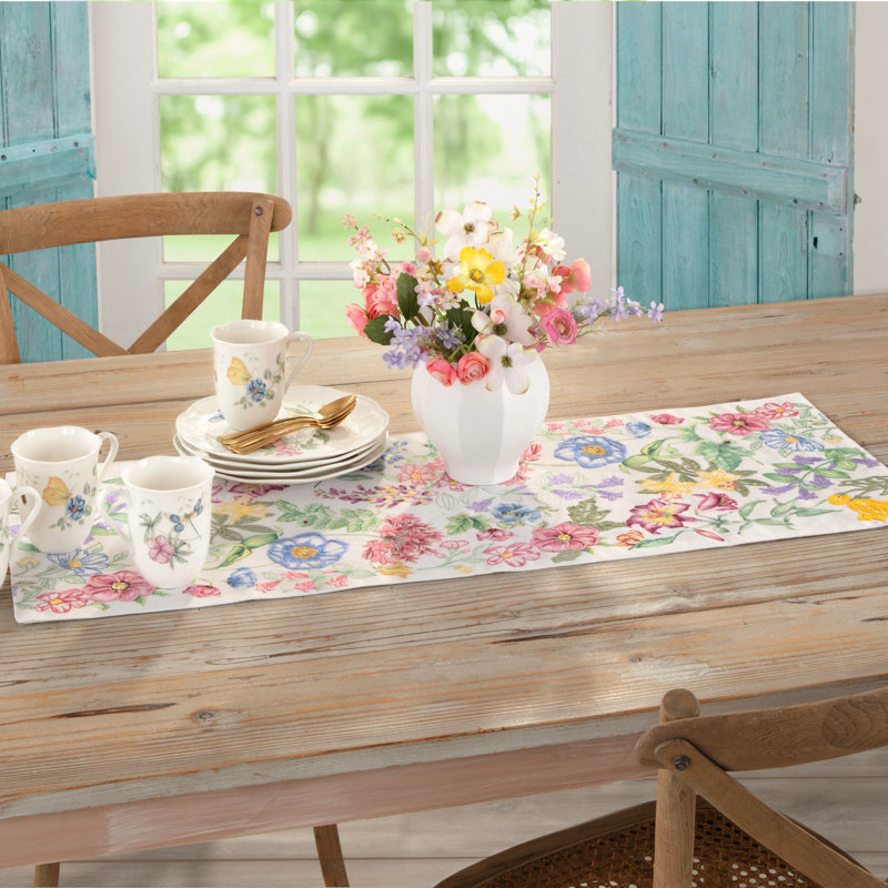 Centre de table brodé Lenox Butterfly Meadow Garden 14 po x 36 po