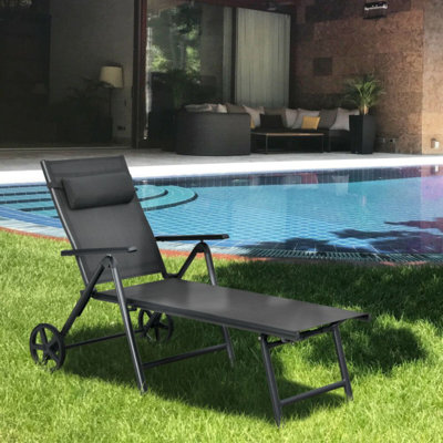 Chaise longue de patio avec roulettes