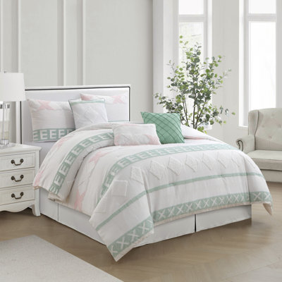 Gordis Tufted Geometric 7 Piece Comforter Set