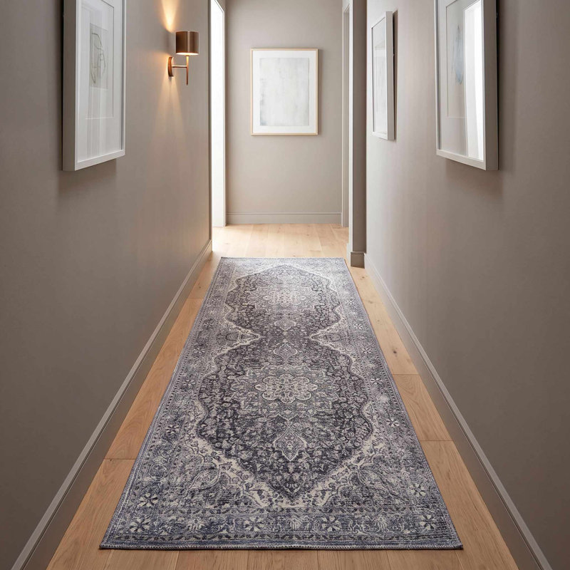 Tapis gris foncé / bleu Tava, 2 pi 7 po x 7 pi 3 po